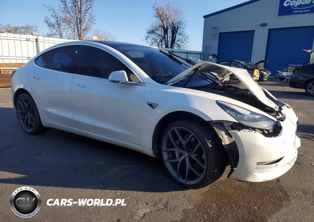 2018 Tesla Model 3 VIN:5YJ3E1EA6JF043671 - 4