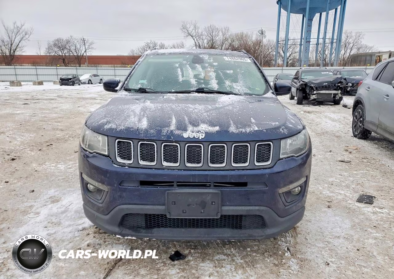 2018 Jeep Compass Latitude VIN:3C4NJCBB0JT194584 - 5
