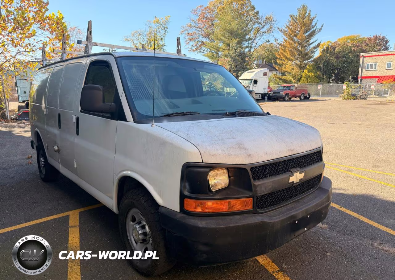 2011 CHEVROLET EXPRESS 2500 WORK VAN VIN:1GCWGFCA4B1172655 - 1