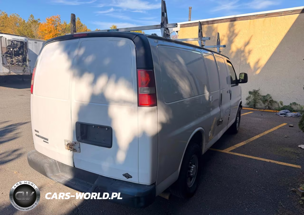 2011 CHEVROLET EXPRESS 2500 WORK VAN VIN:1GCWGFCA4B1172655 - 4