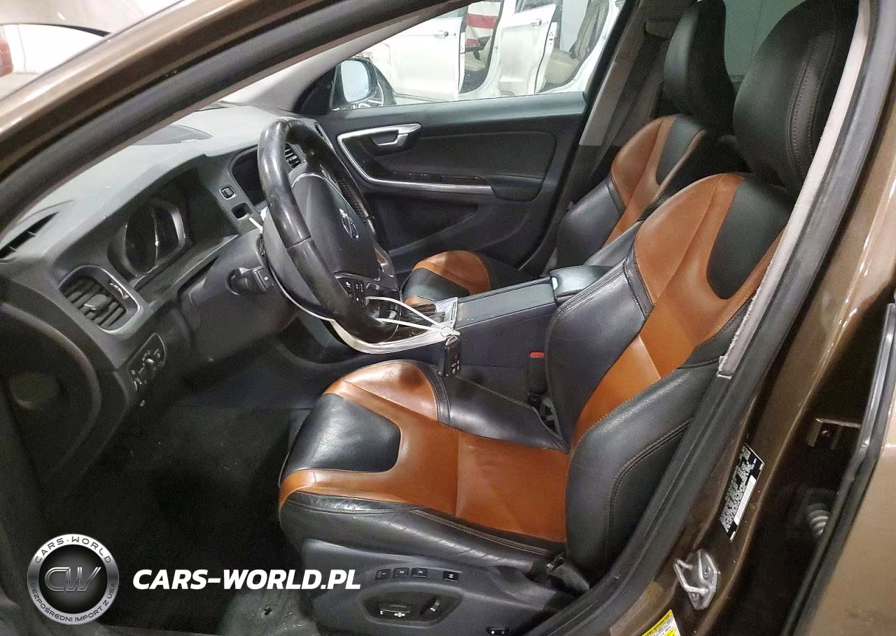 2016 Volvo V60 Cross Country Platinum VIN:YV4612HM9G1007802 - 7