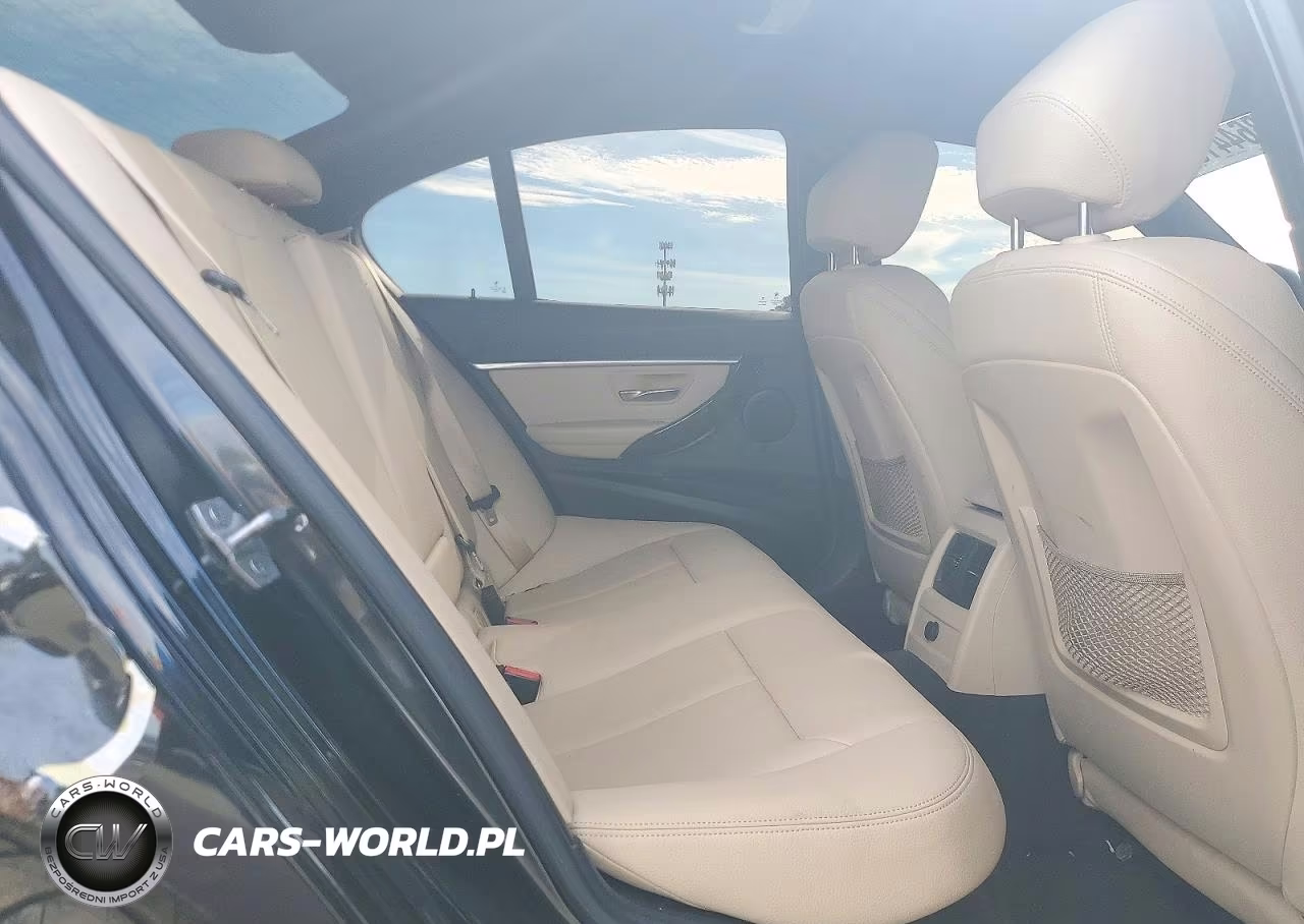 2017 BMW 330 Xi VIN:WBA8D9G56HNT91499 - 10