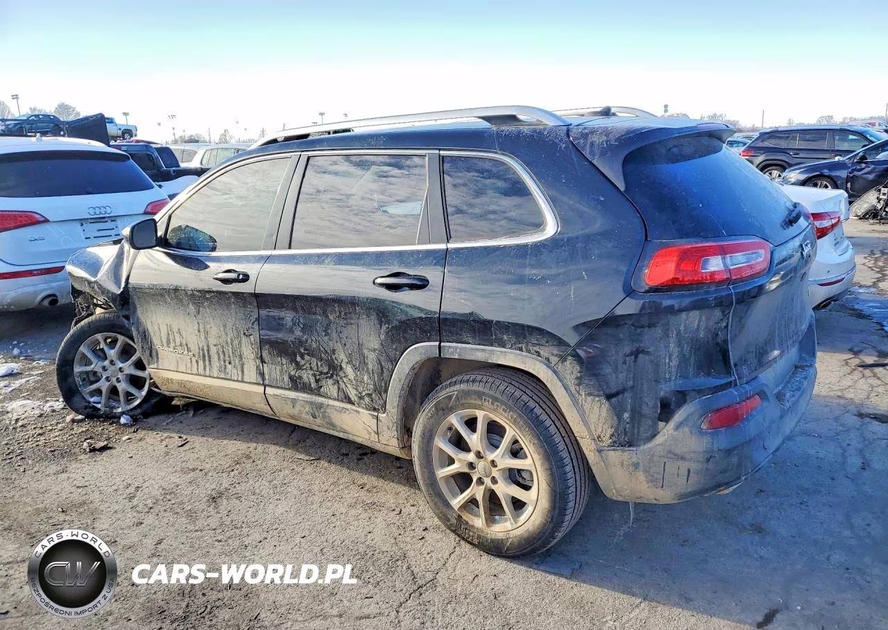 2015 Jeep Cherokee Latitude VIN:1C4PJLCS6FW620769 - 2