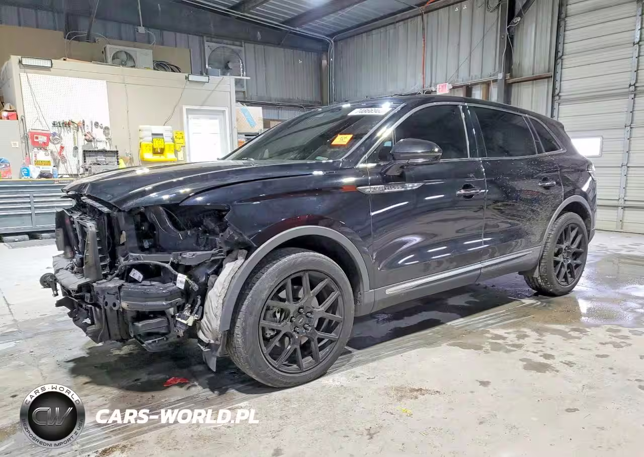 2019 Lincoln Nautilus Reserve