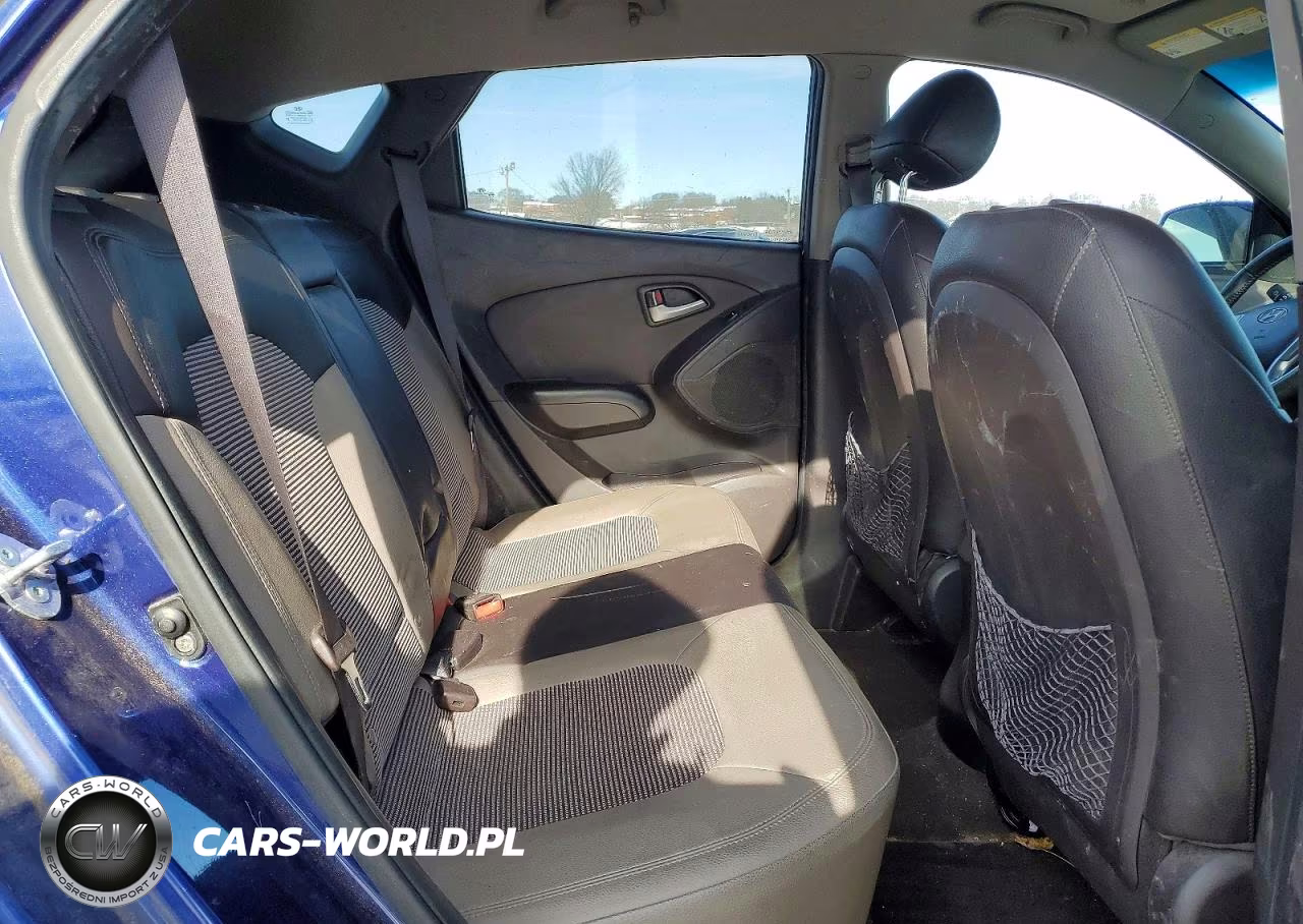 2011 Hyundai Tucson VIN:KM8JUCAC5BU132164 - 11