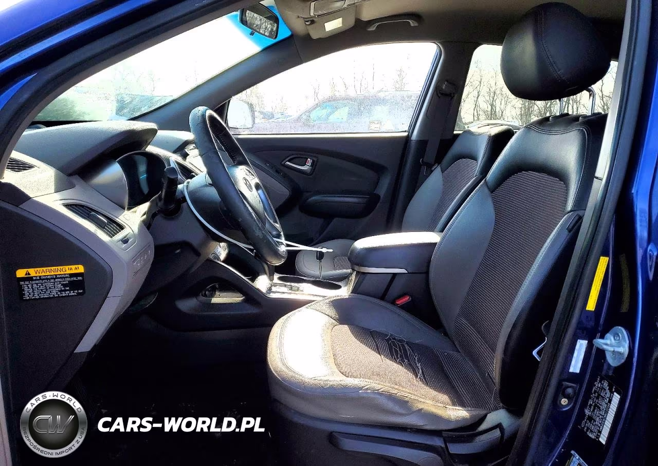 2011 Hyundai Tucson VIN:KM8JUCAC5BU132164 - 7