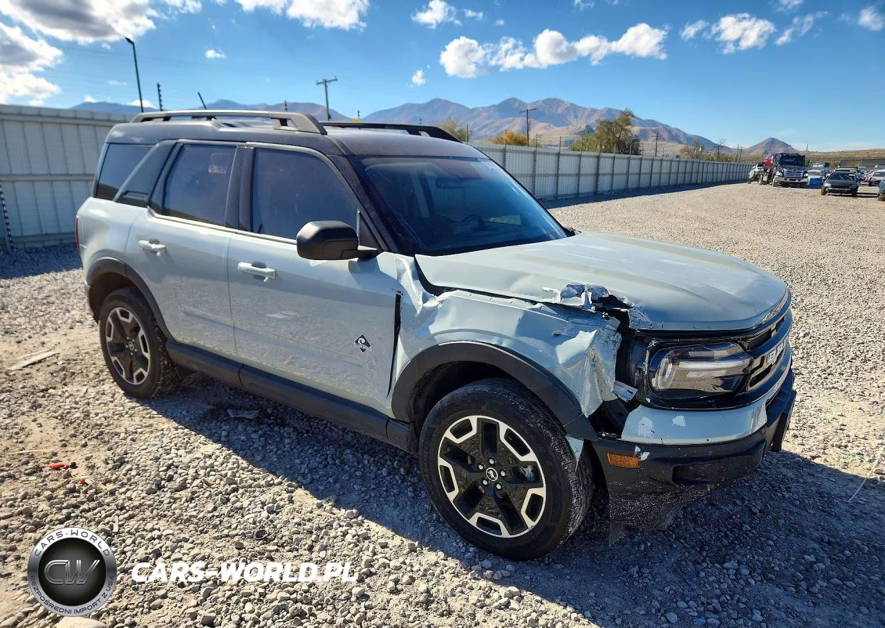 2023 Ford Bronco Sport Outer Banks VIN:3FMCR9C69PRD22102 - 4