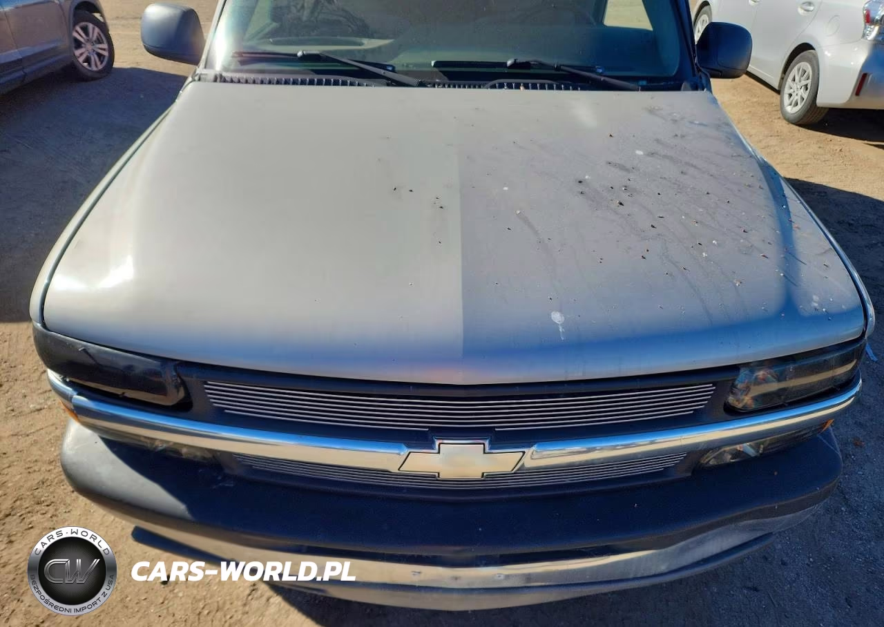 2004 Chevrolet Tahoe C1500 VIN:1GNEC13TX4R312909 - 12