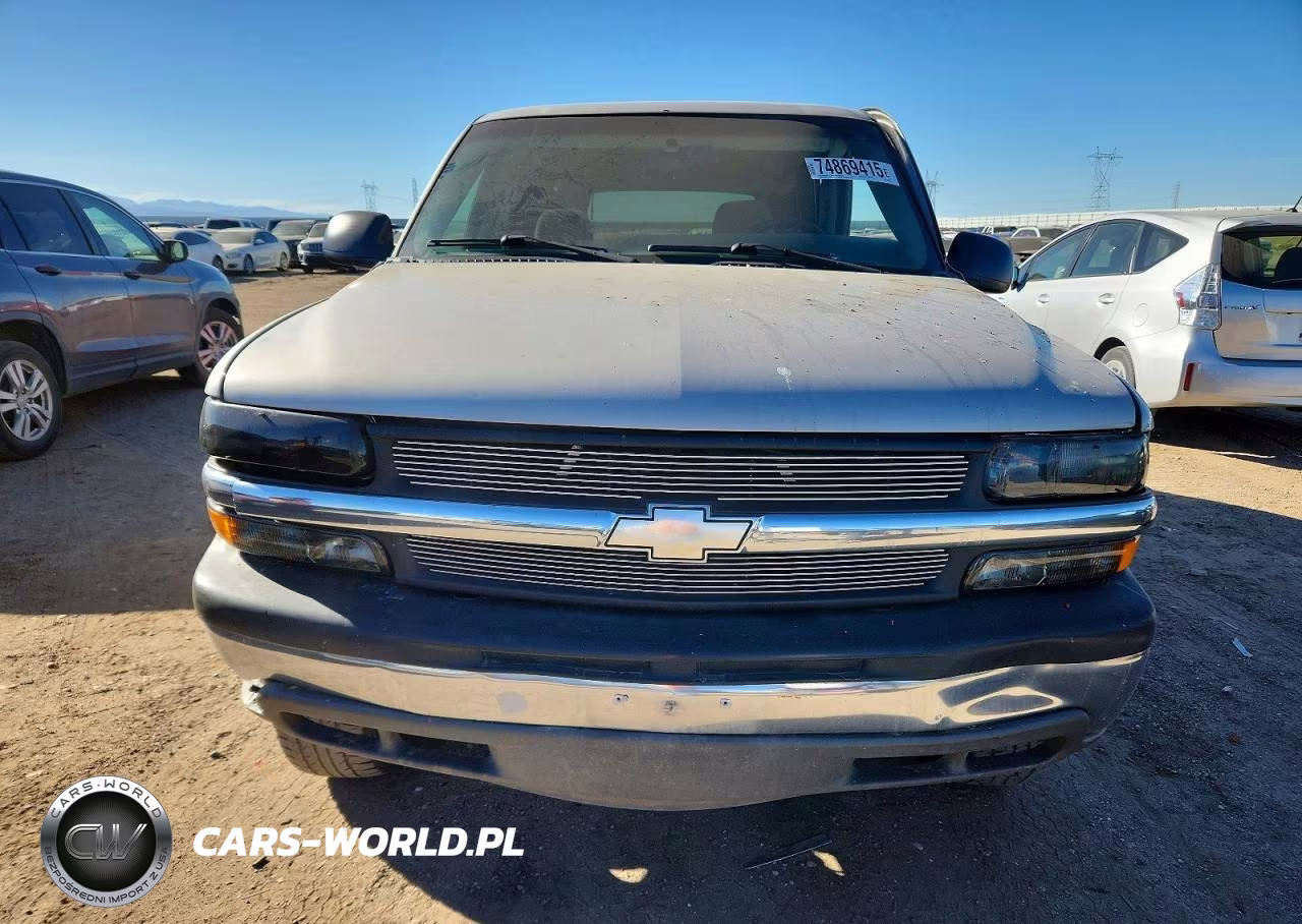 2004 Chevrolet Tahoe C1500 VIN:1GNEC13TX4R312909 - 5