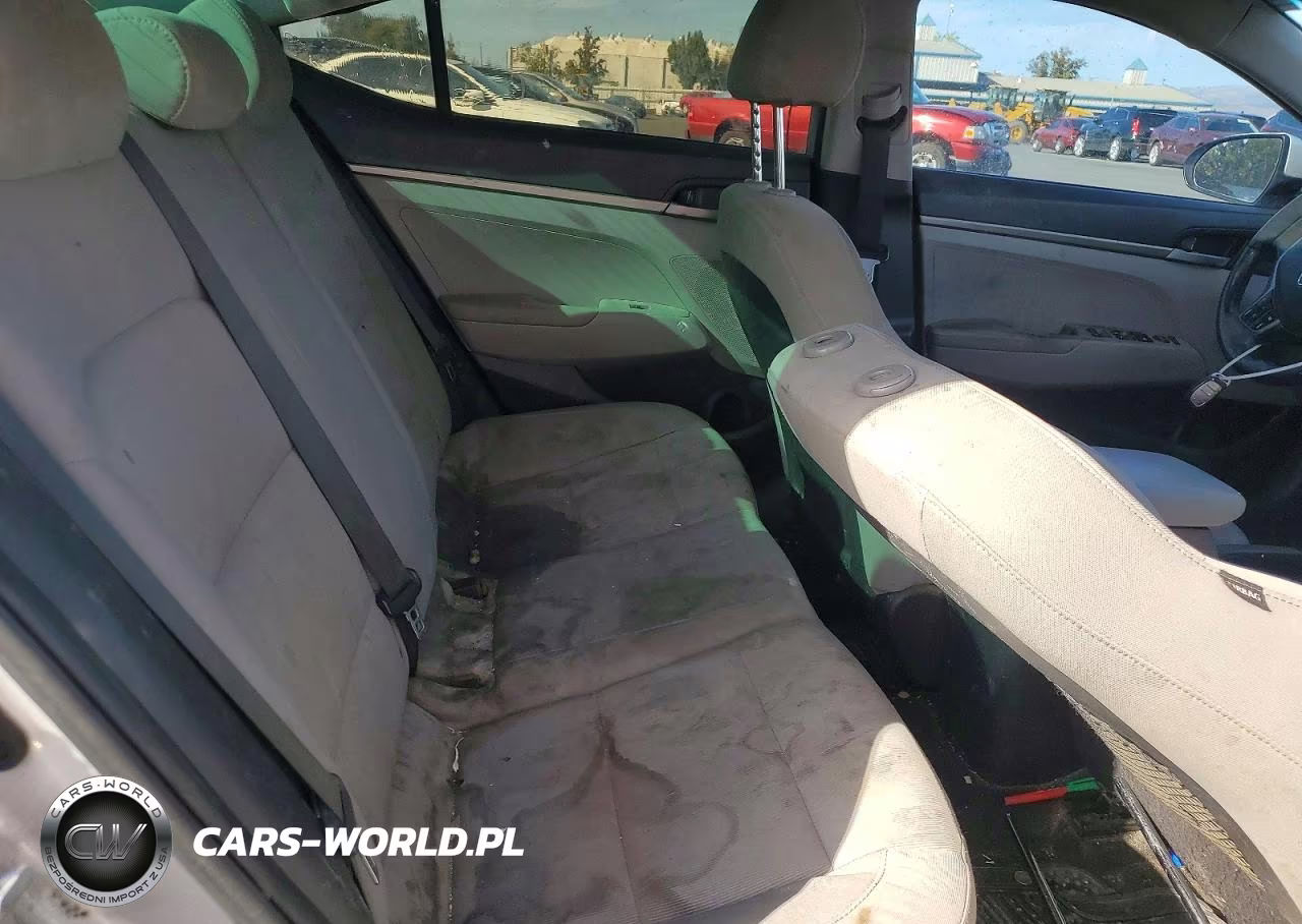 2018 Hyundai Elantra Value Edition VIN:5NPD84LF8JH306921 - 10