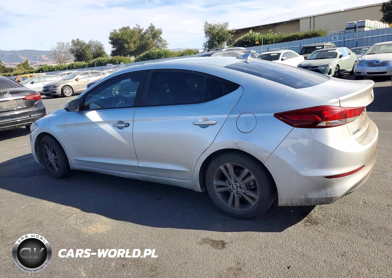 2018 Hyundai Elantra Value Edition VIN:5NPD84LF8JH306921 - 2