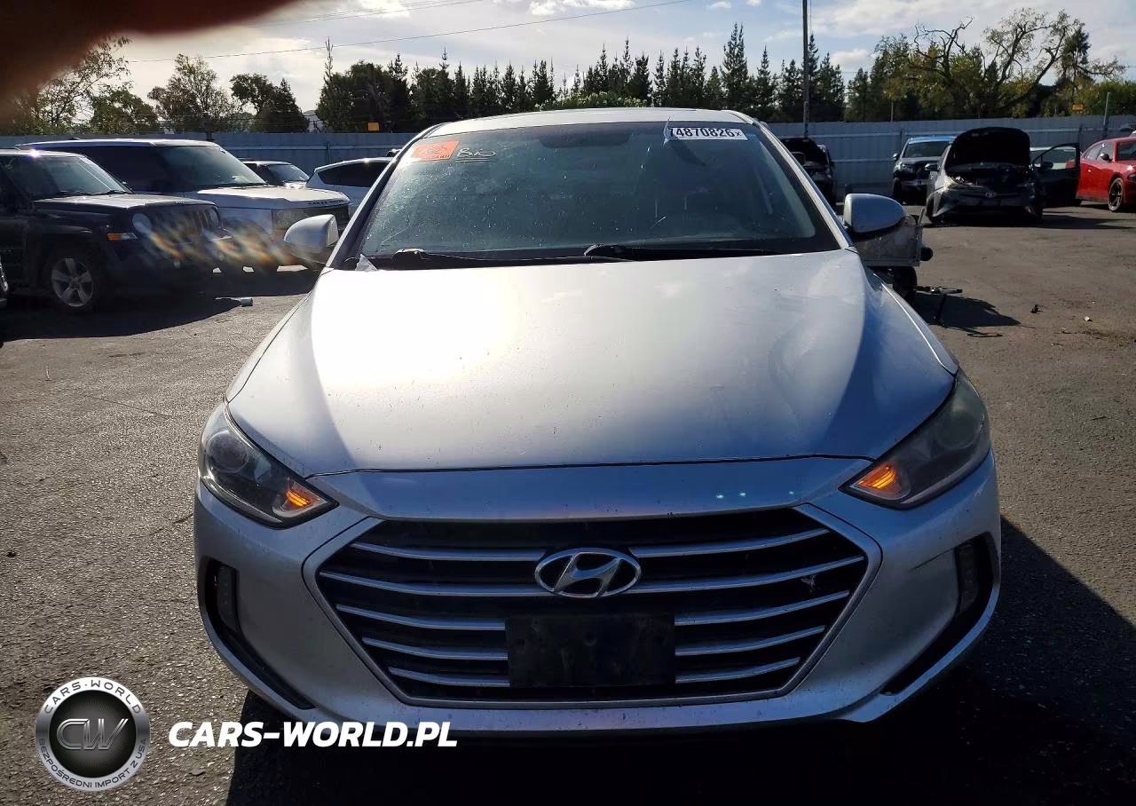 2018 Hyundai Elantra Value Edition VIN:5NPD84LF8JH306921 - 5
