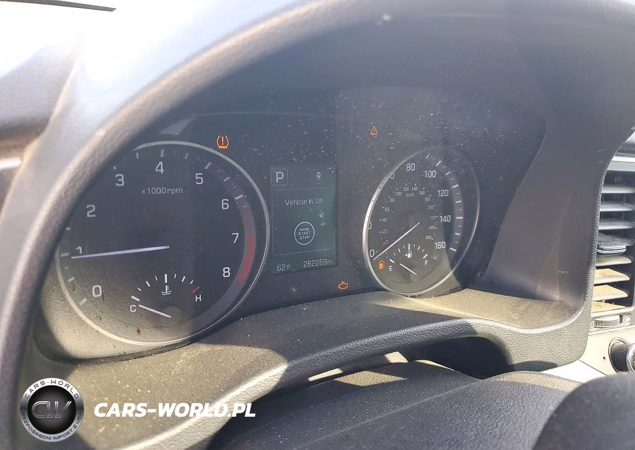 2018 Hyundai Elantra Value Edition VIN:5NPD84LF8JH306921 - 9