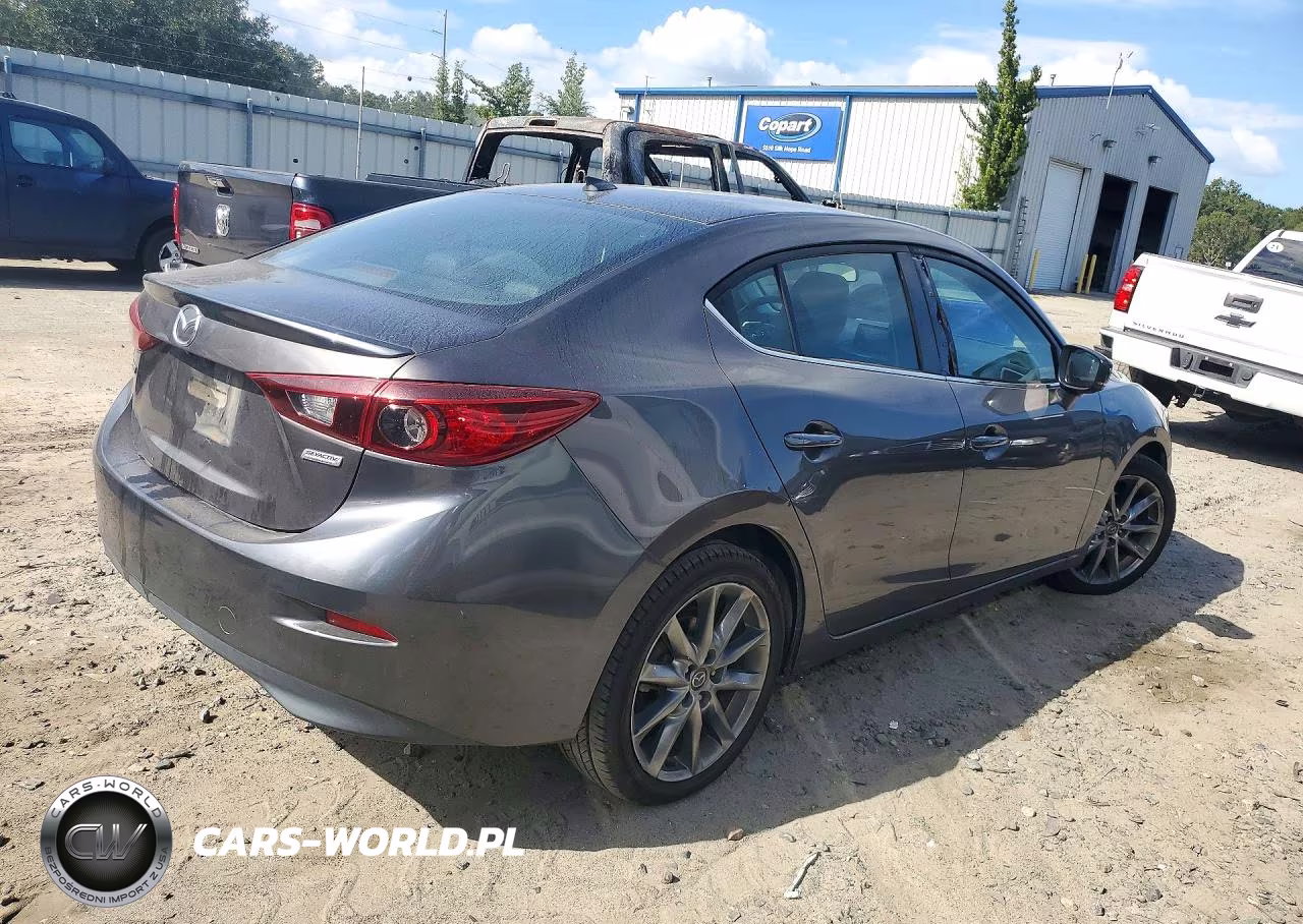 2018 Mazda 3 Touring VIN:3MZBN1V36JM235632 - 3