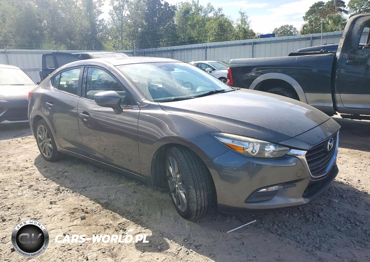 2018 Mazda 3 Touring VIN:3MZBN1V36JM235632 - 4