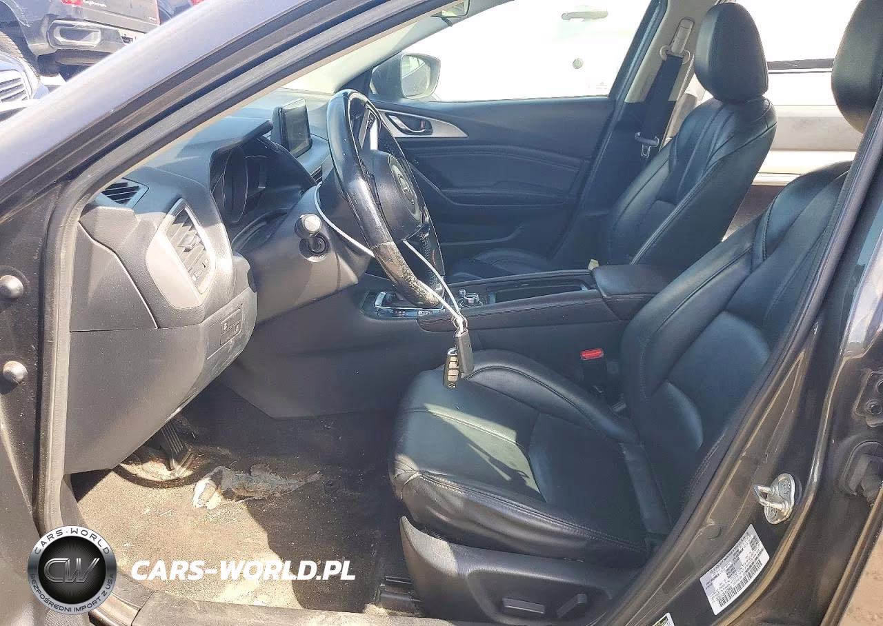 2018 Mazda 3 Touring VIN:3MZBN1V36JM235632 - 7