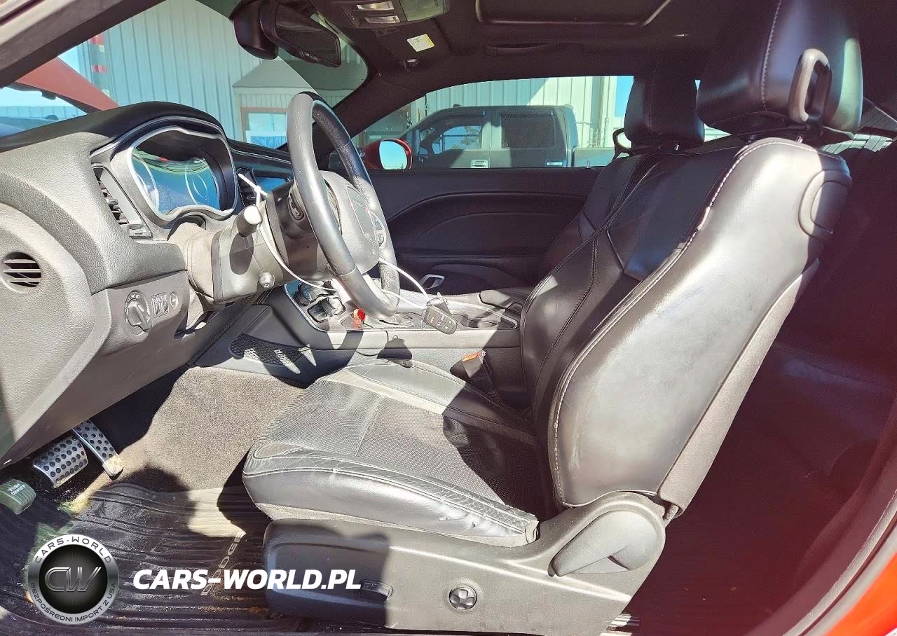 2015 Dodge Challenger Sxt Plus VIN:2C3CDZBG9FH869334 - 7