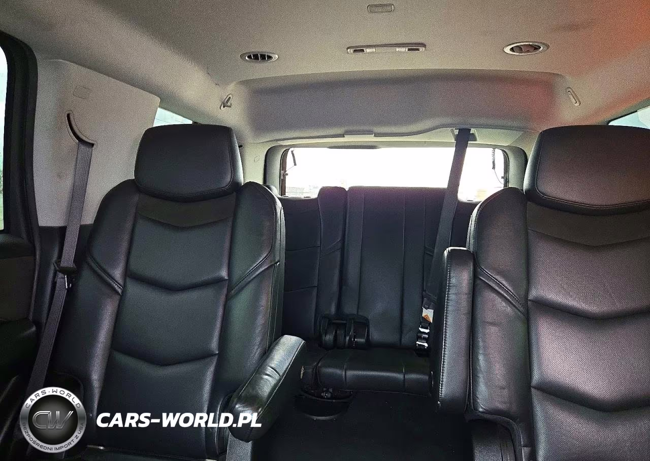 2018 Cadillac Escalade Luxury VIN:1GYS3BKJ6JR345932 - 10