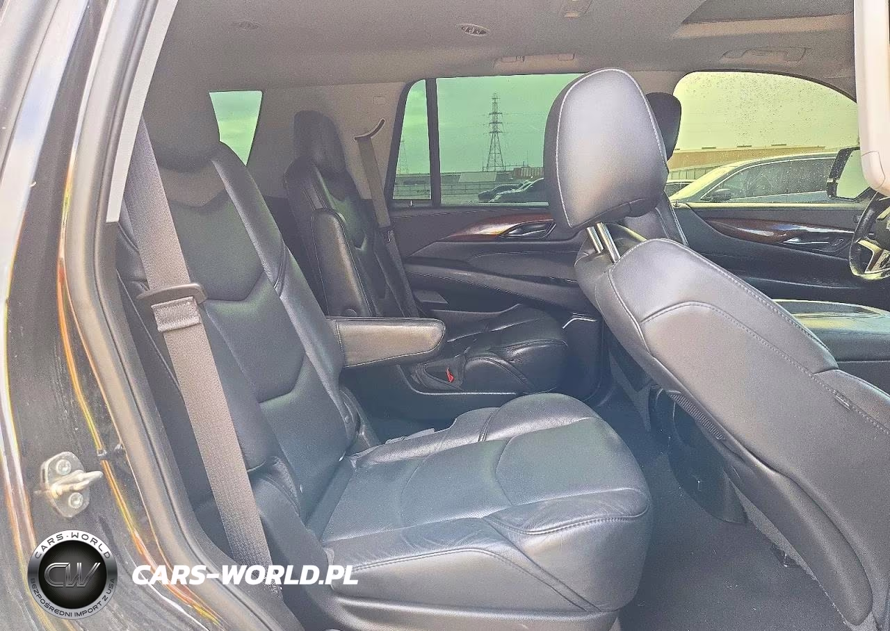 2018 Cadillac Escalade Luxury VIN:1GYS3BKJ6JR345932 - 11