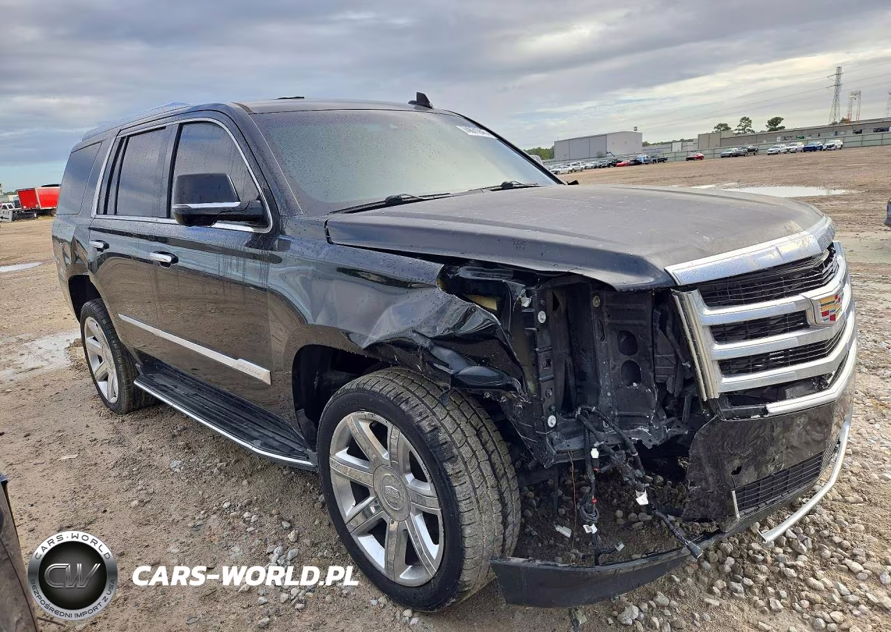 2018 Cadillac Escalade Luxury VIN:1GYS3BKJ6JR345932 - 4