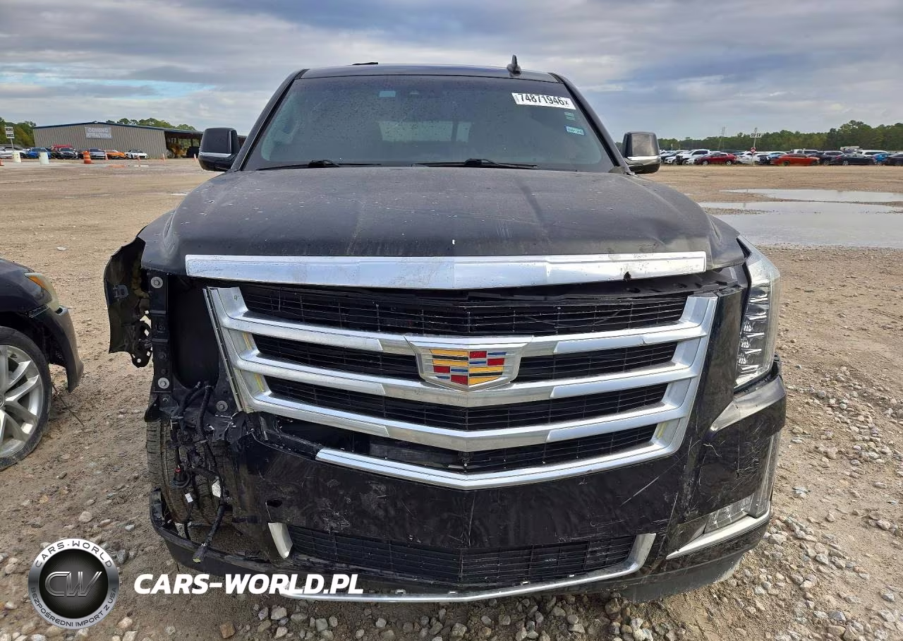 2018 Cadillac Escalade Luxury VIN:1GYS3BKJ6JR345932 - 5