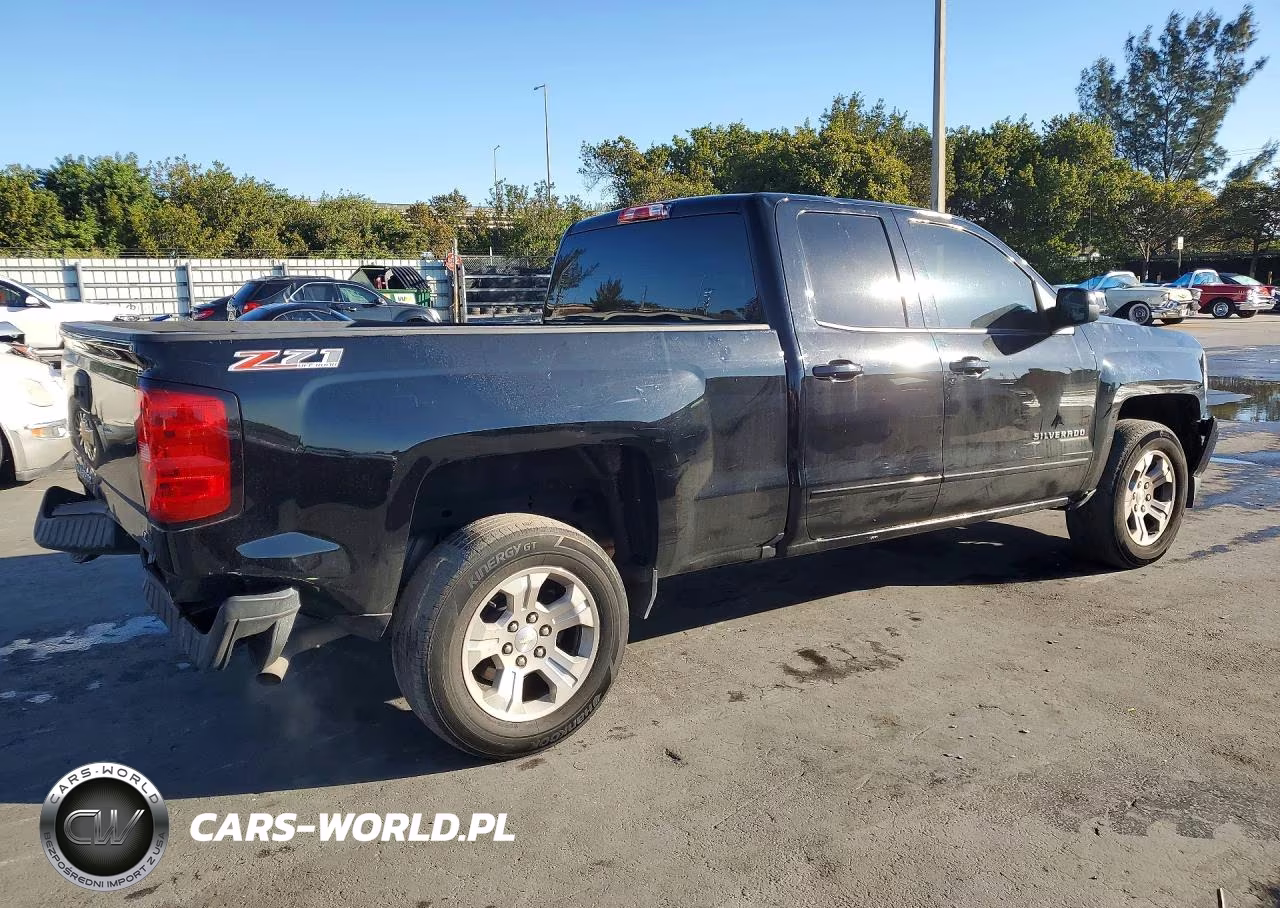 2017 Chevrolet Silverado K1500 Lt VIN:1GCVKREC1HZ329840 - 3