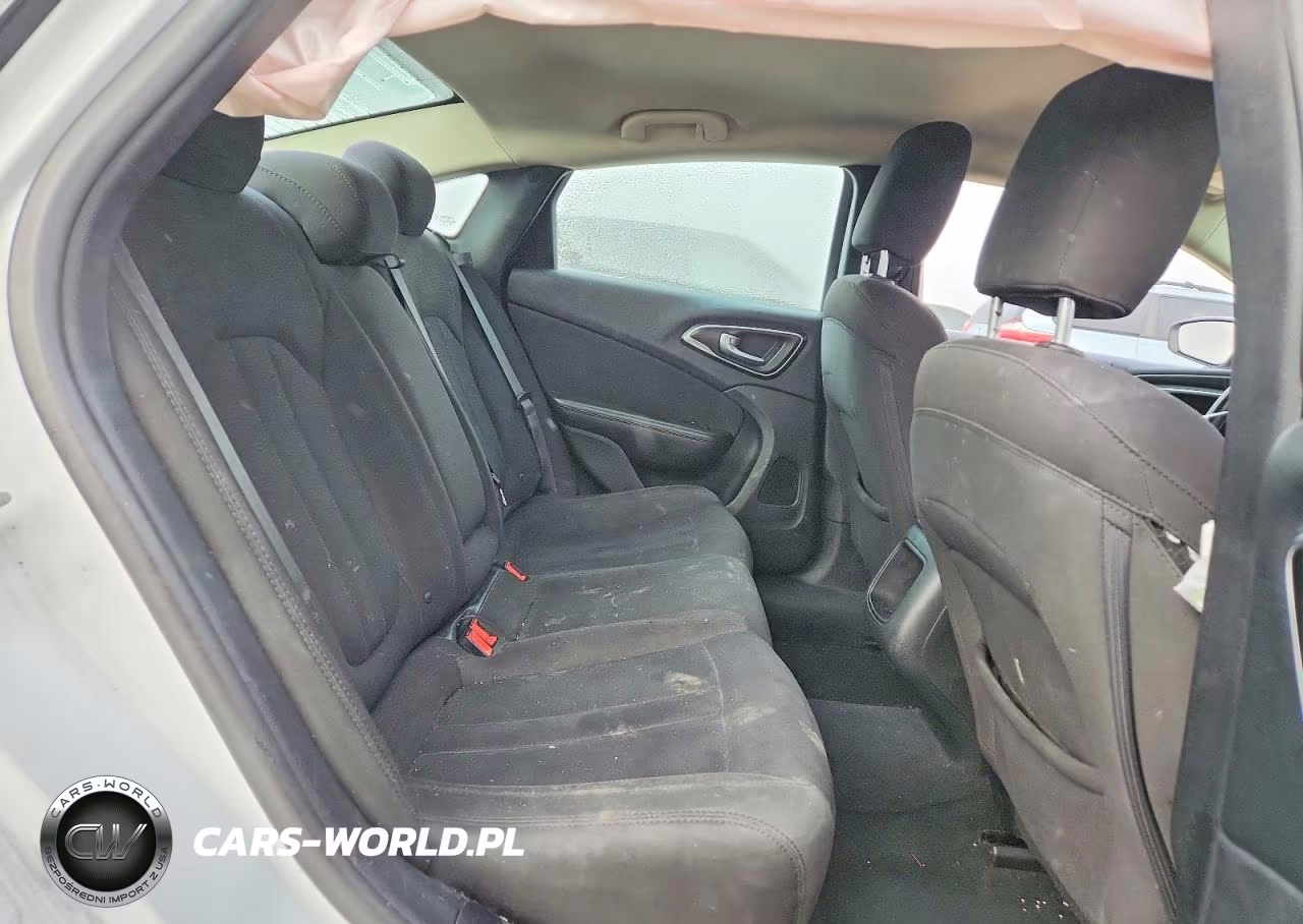 2015 Chrysler 200 Limited VIN:1C3CCCAB3FN708491 - 10