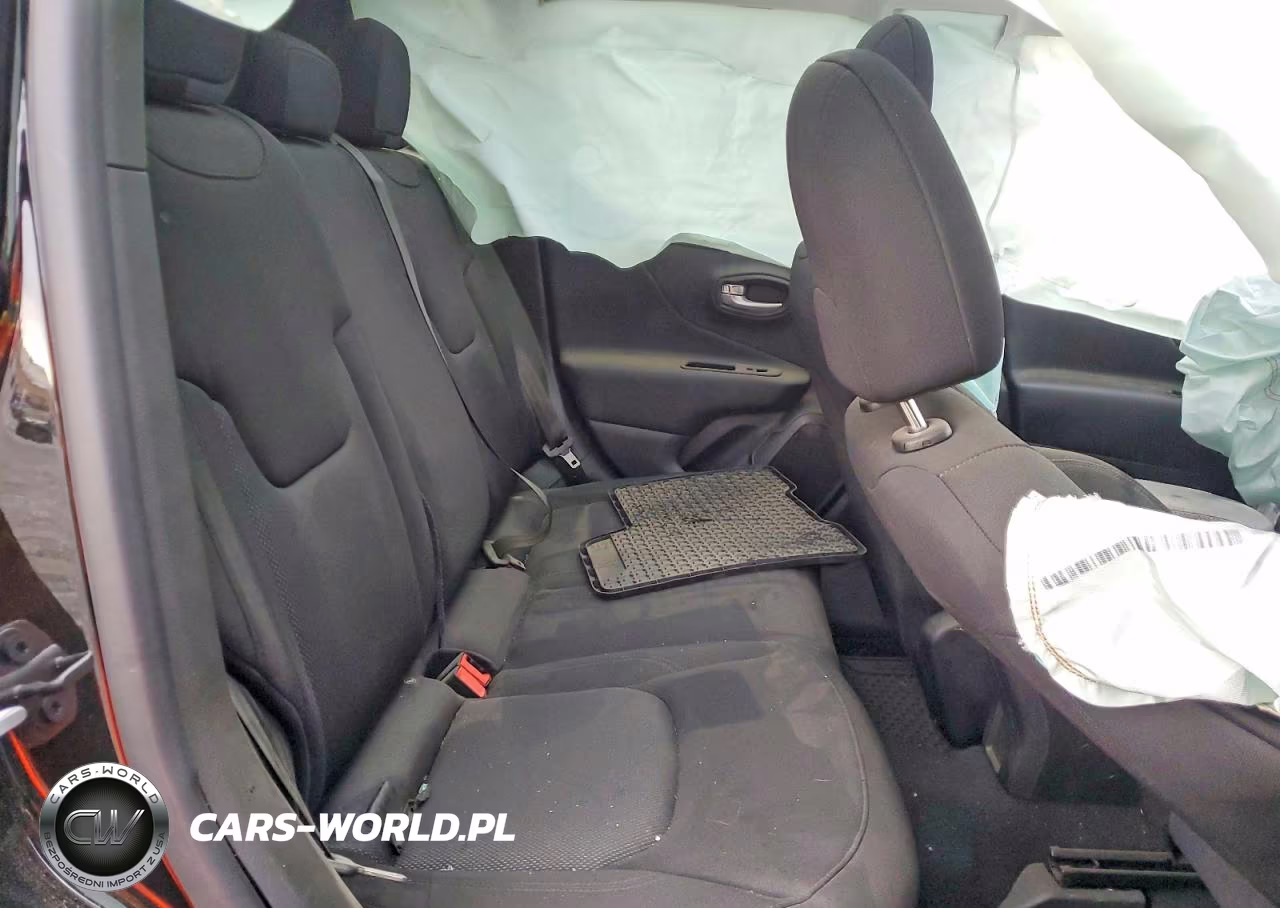 2023 Jeep Renegade Latitude VIN:ZACNJDB18PPP60372 - 11