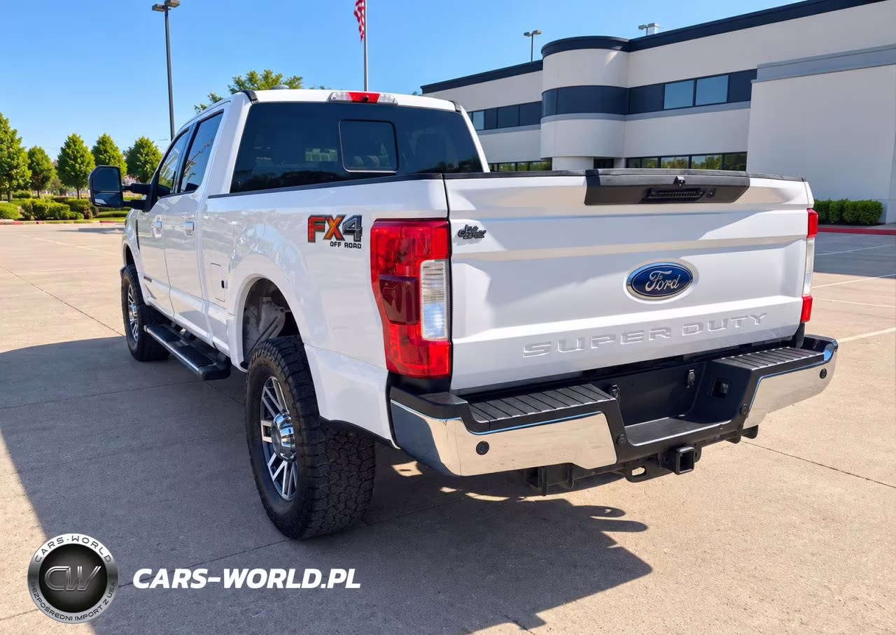 2019 Ford F250 Super Duty VIN:1FT7W2BT4KEF11975 - 3