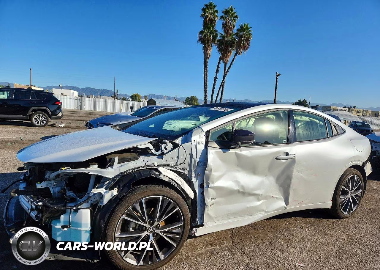 2024 Toyota Prius Xle
