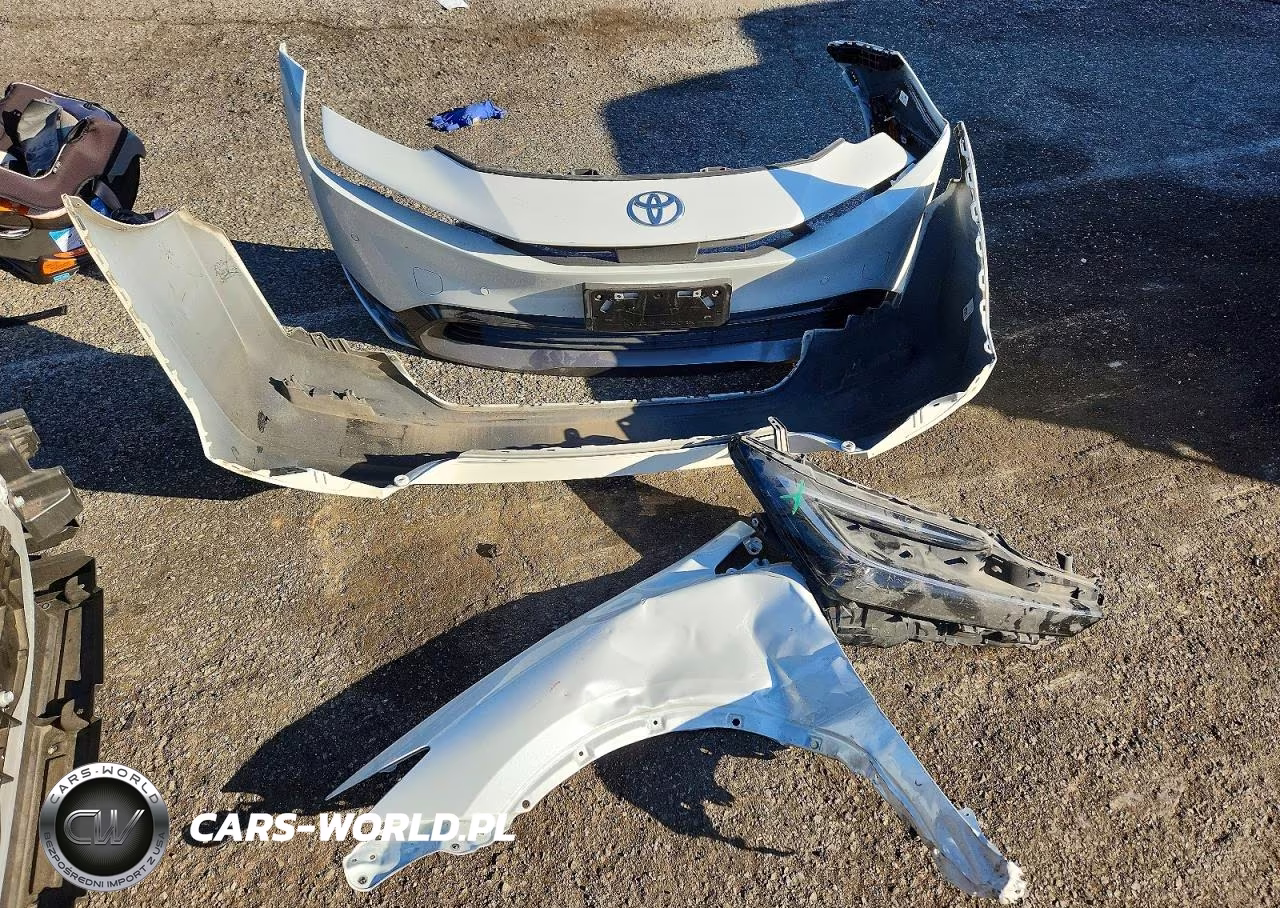 2024 Toyota Prius Xle VIN:JTDACAAUXR3044103 - 12