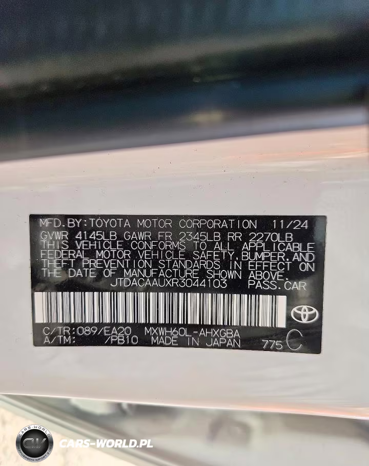 2024 Toyota Prius Xle VIN:JTDACAAUXR3044103 - 13
