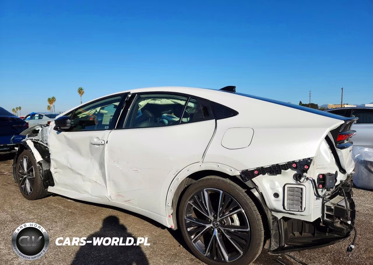 2024 Toyota Prius Xle VIN:JTDACAAUXR3044103 - 2