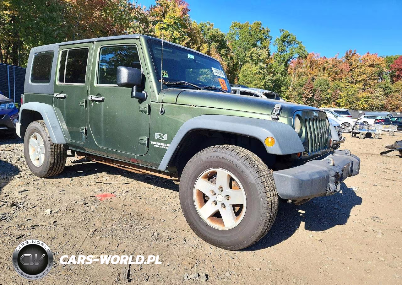 2009 Jeep Wrangler Unlimited X VIN:1J4GA39189L751670 - 4