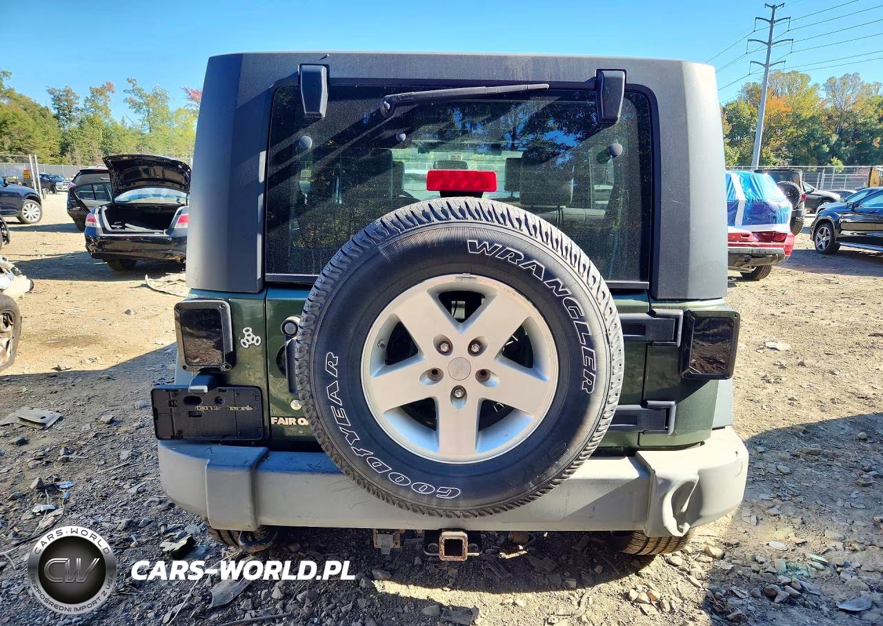 2009 Jeep Wrangler Unlimited X VIN:1J4GA39189L751670 - 6