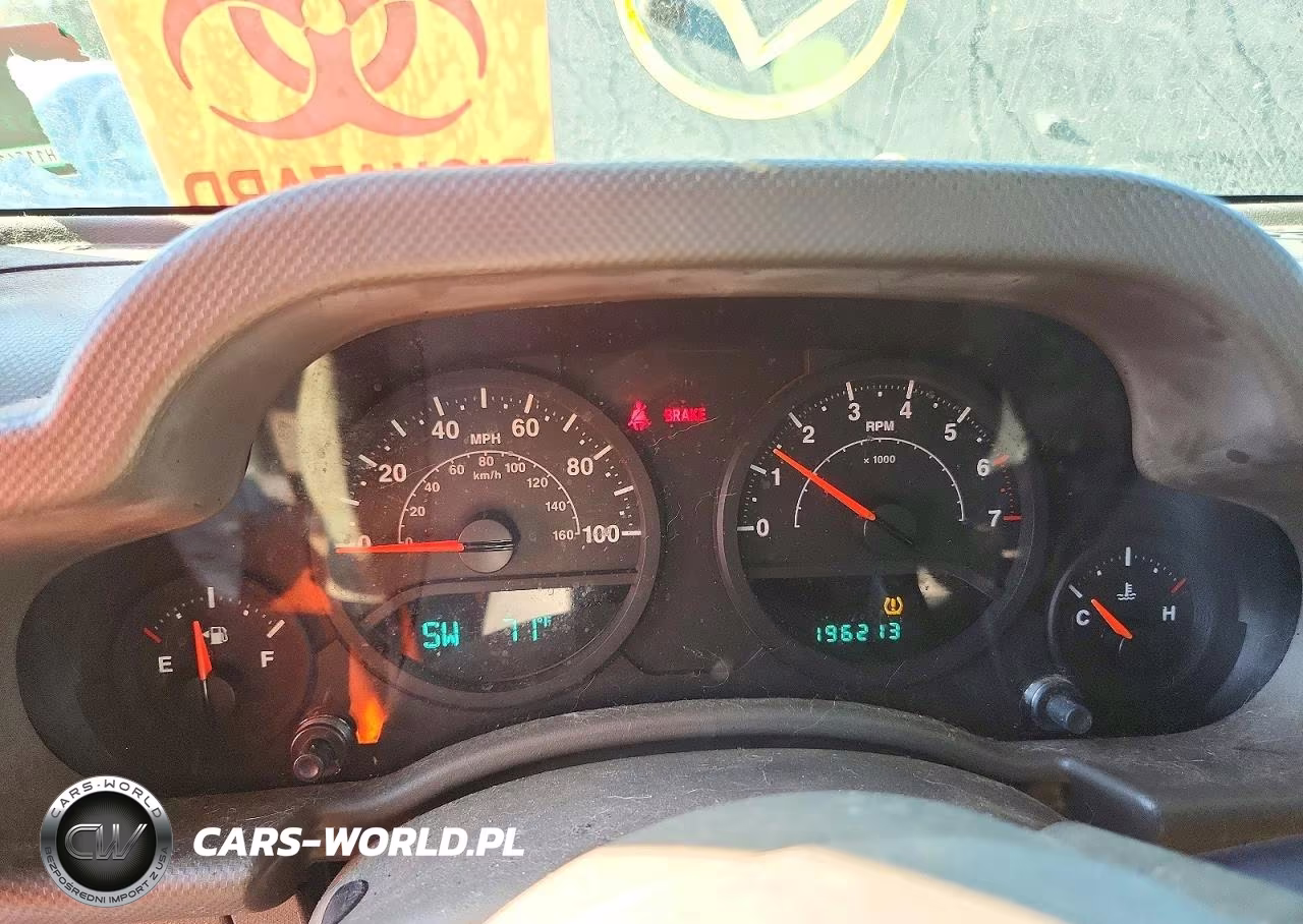 2009 Jeep Wrangler Unlimited X VIN:1J4GA39189L751670 - 9
