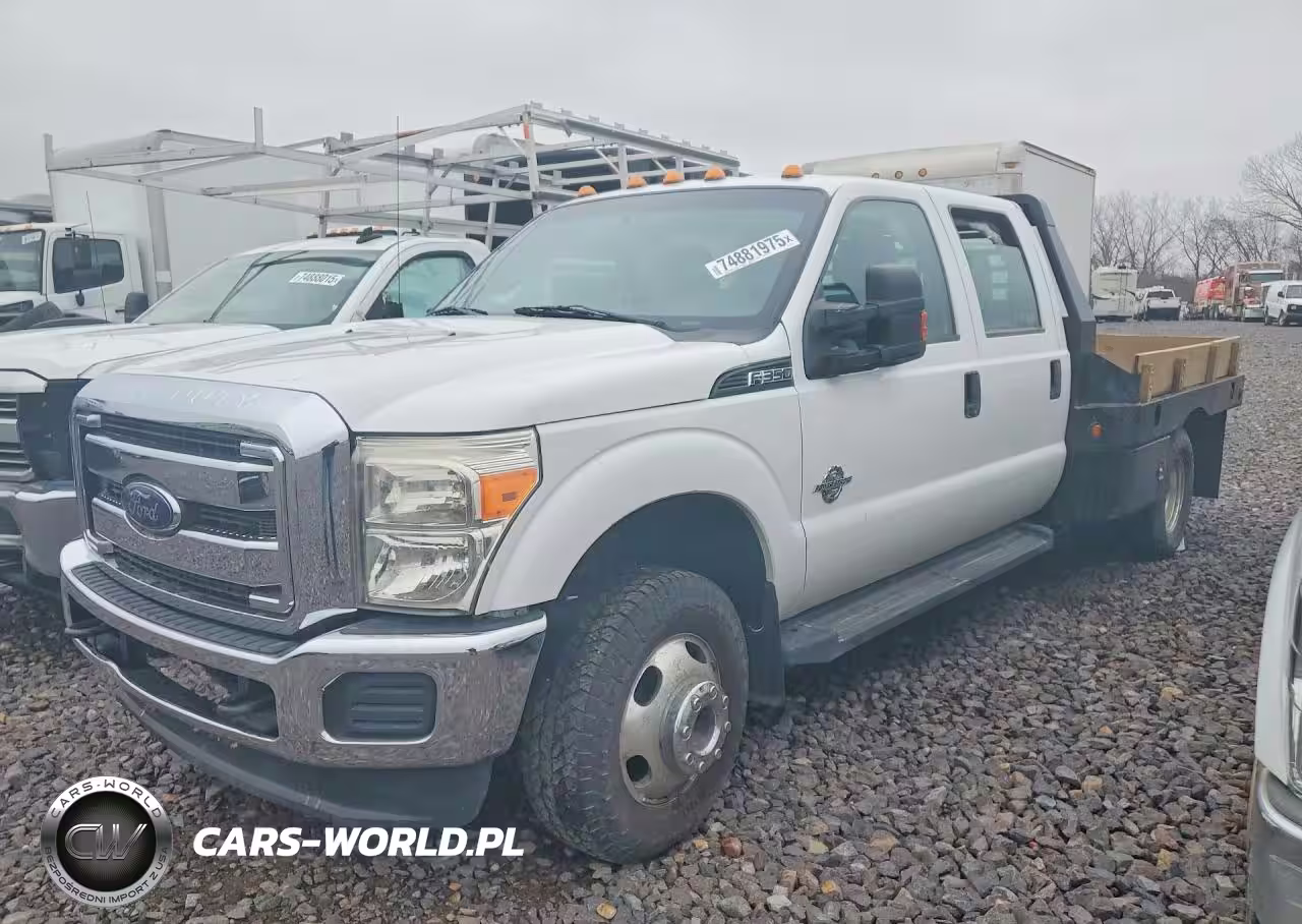 2016 Ford F350 Super Duty Flatbed Truck