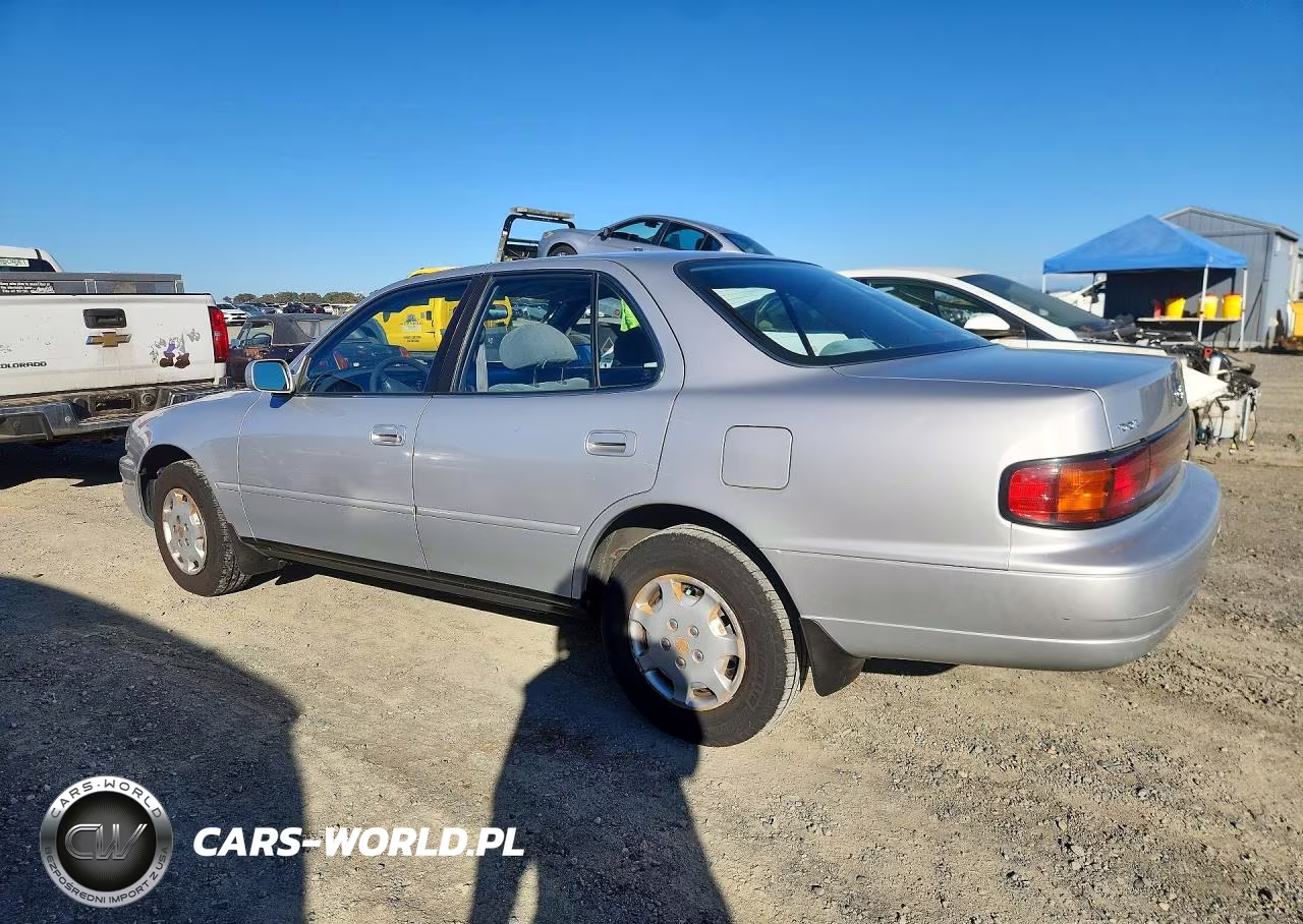 1993 Toyota Camry Le VIN:JT2SK12E5P0163943 - 2
