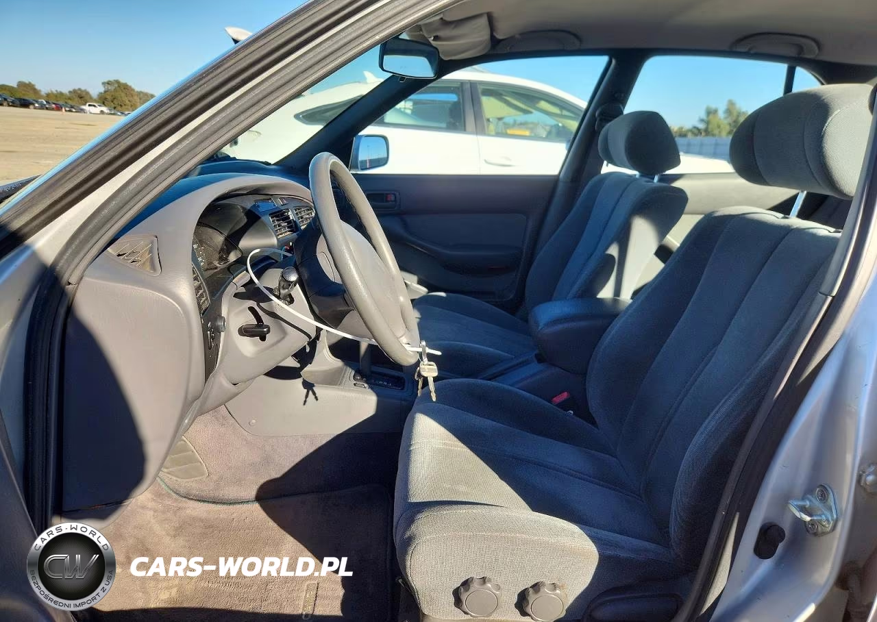 1993 Toyota Camry Le VIN:JT2SK12E5P0163943 - 7