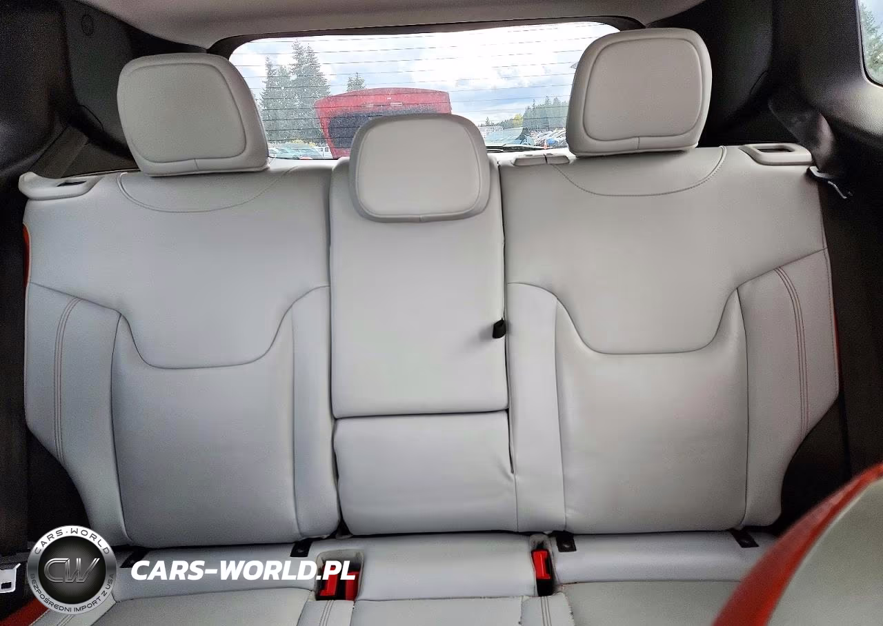 2017 Jeep Renegade Limited VIN:ZACCJADB8HPE91001 - 10