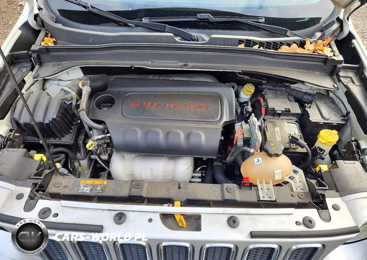 2017 Jeep Renegade Limited VIN:ZACCJADB8HPE91001 - 12