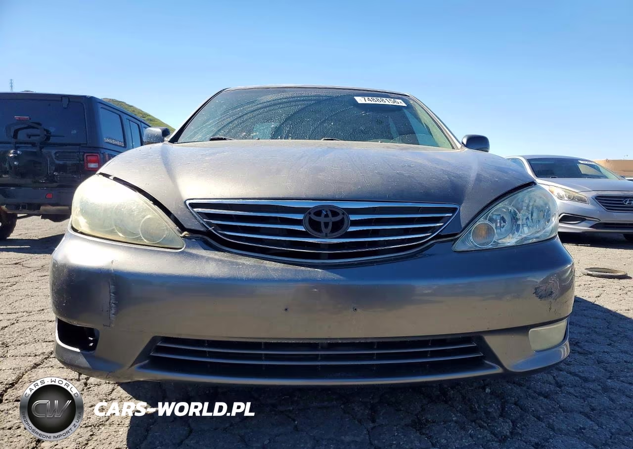 2005 Toyota Camry Xle V6 VIN:4T1BF32K55U618563 - 5