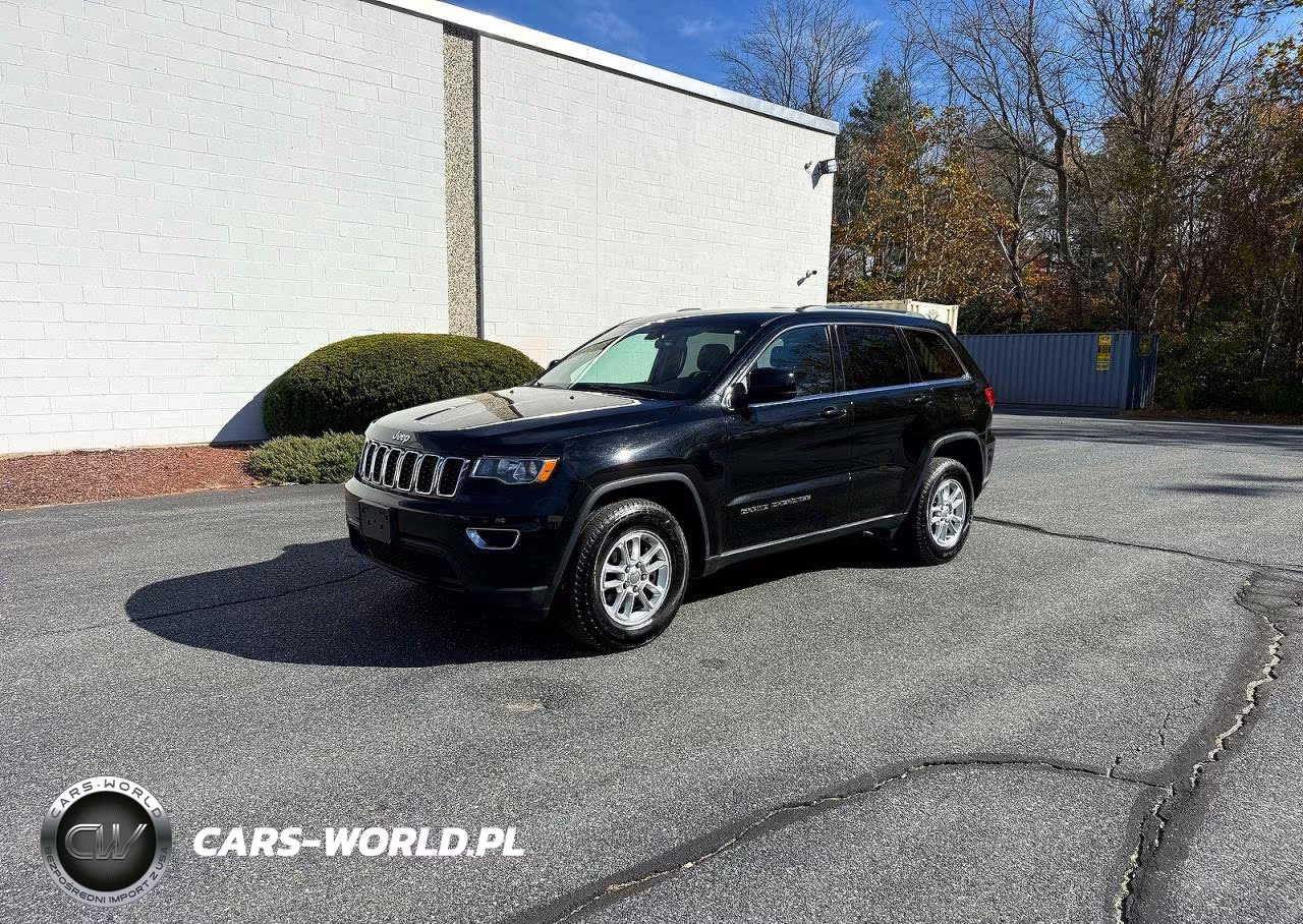 2018 Jeep Grand Cherokee Laredo VIN:1C4RJFAGXJC284269 - 2