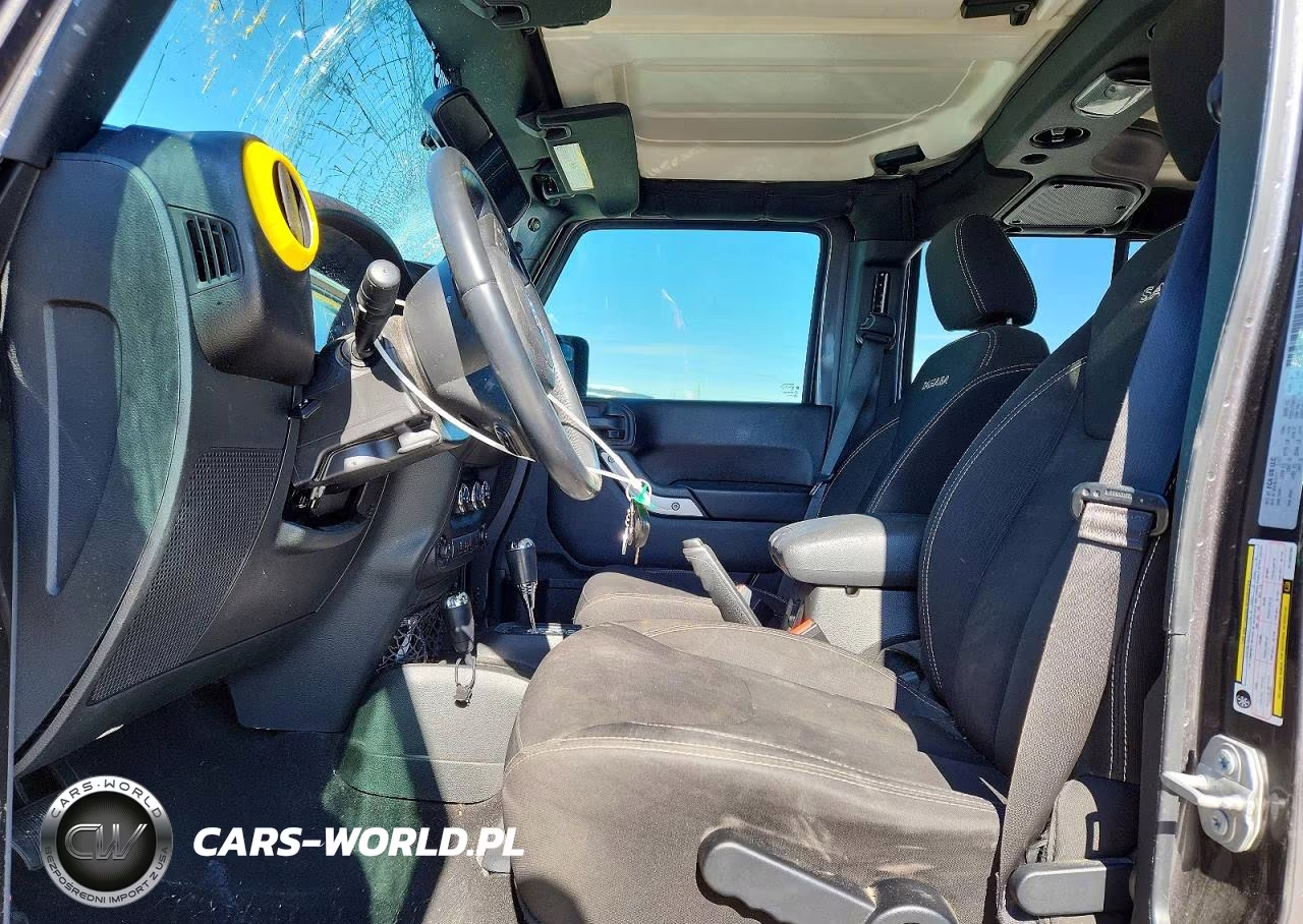2017 Jeep Wrangler Unlimited Sahara VIN:1C4BJWEG6HL583280 - 7