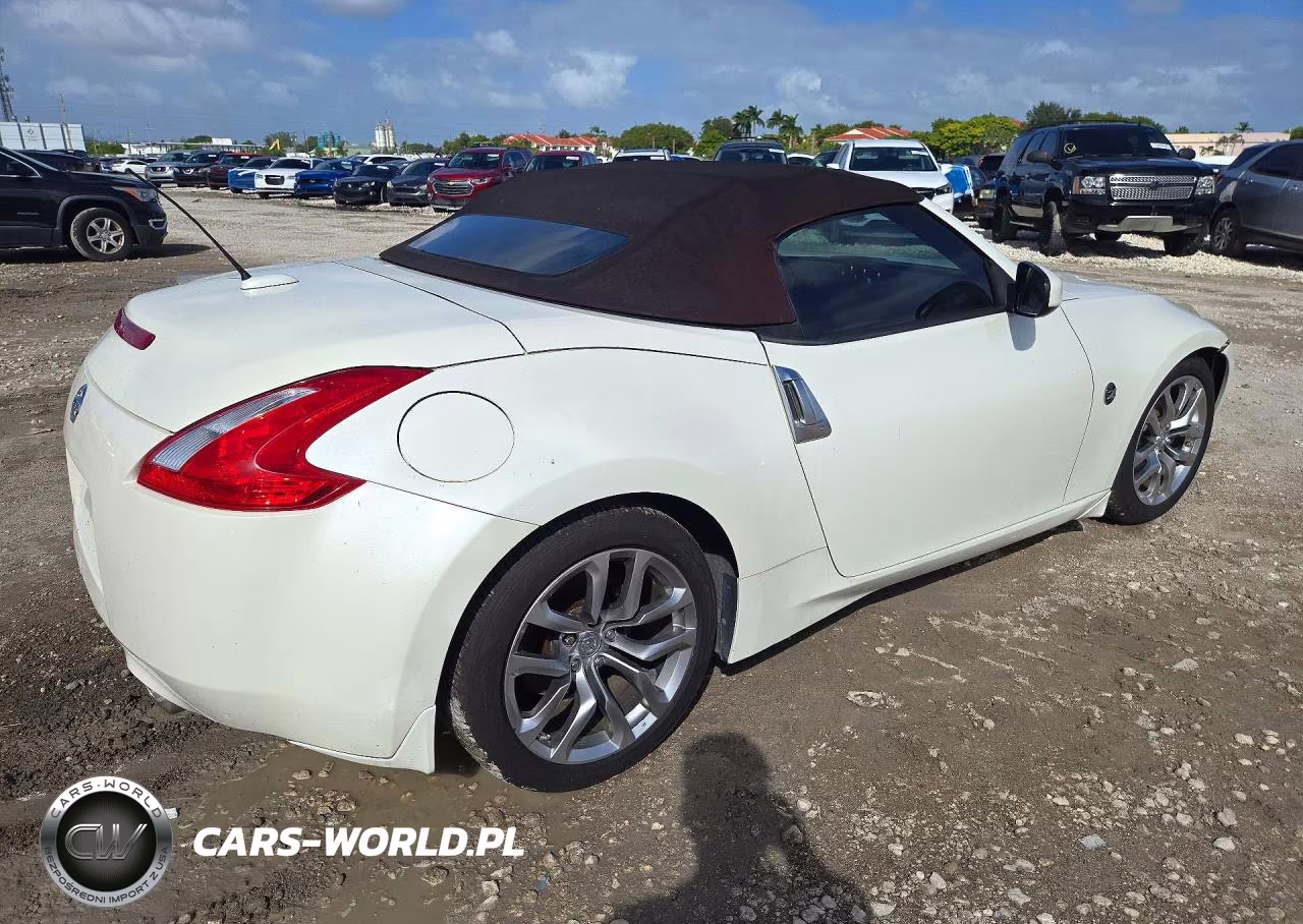 2012 Nissan 370Z Roadster VIN:JN1AZ4FH2CM370610 - 3