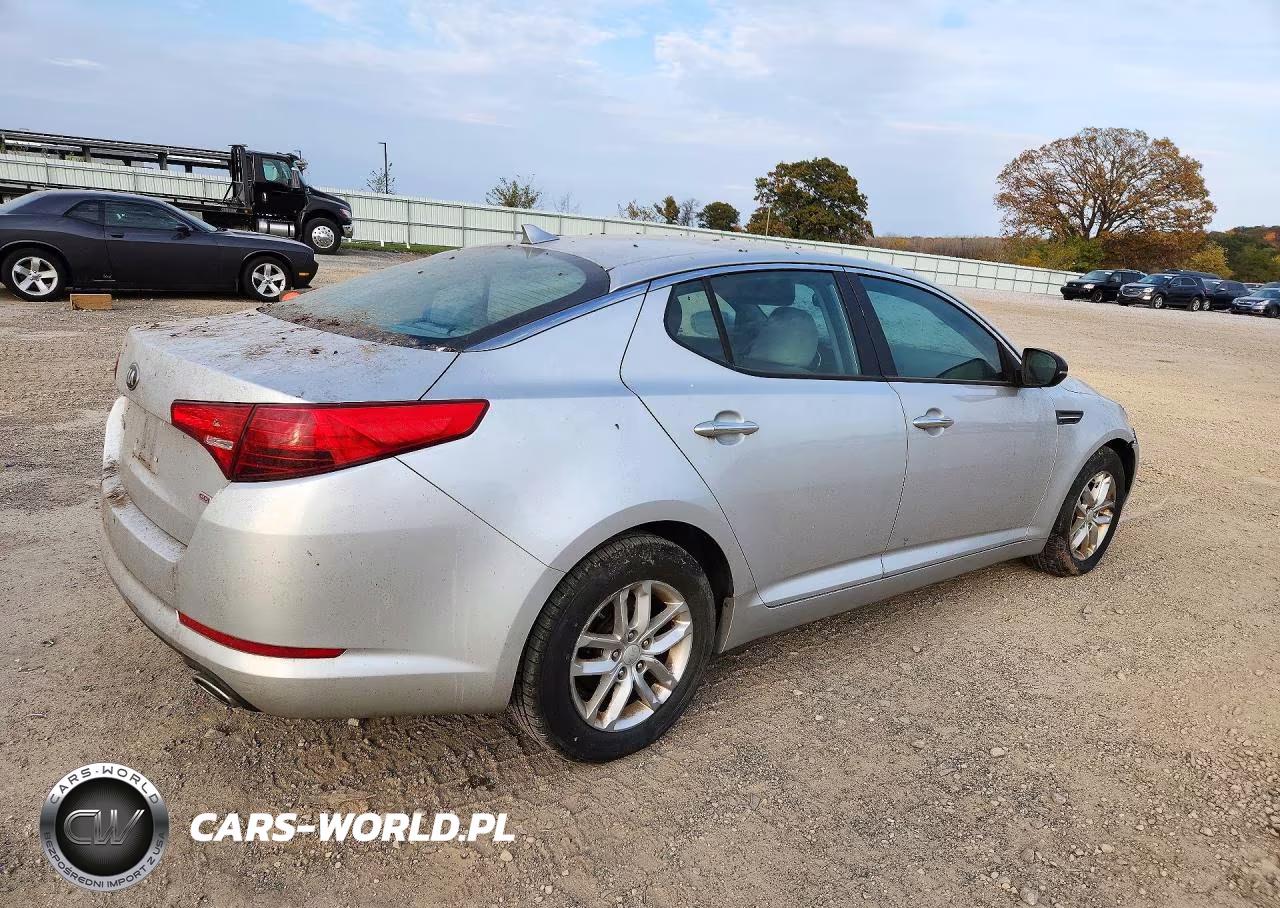 2013 Kia Optima Lx VIN:5XXGM4A71DG253421 - 3