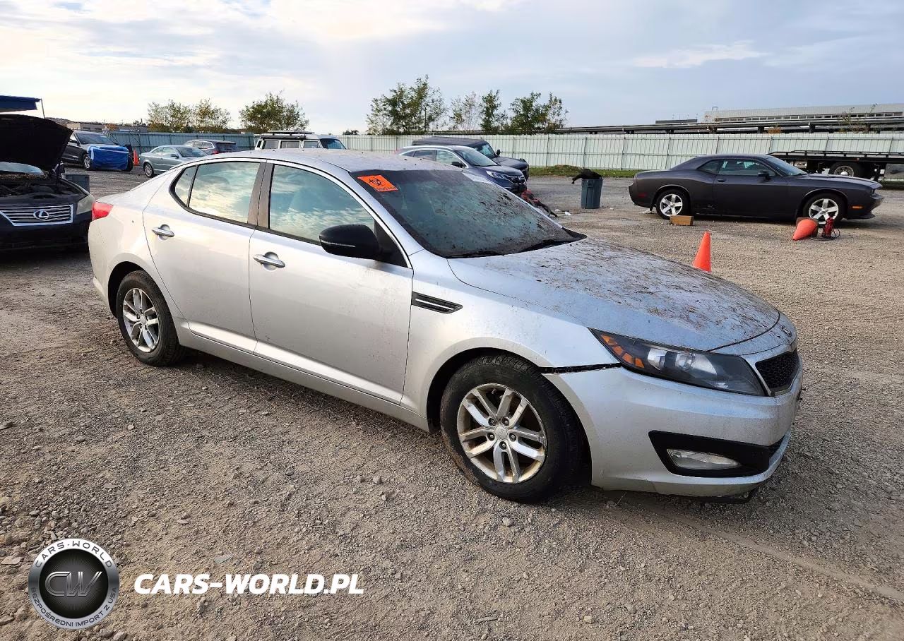 2013 Kia Optima Lx VIN:5XXGM4A71DG253421 - 4