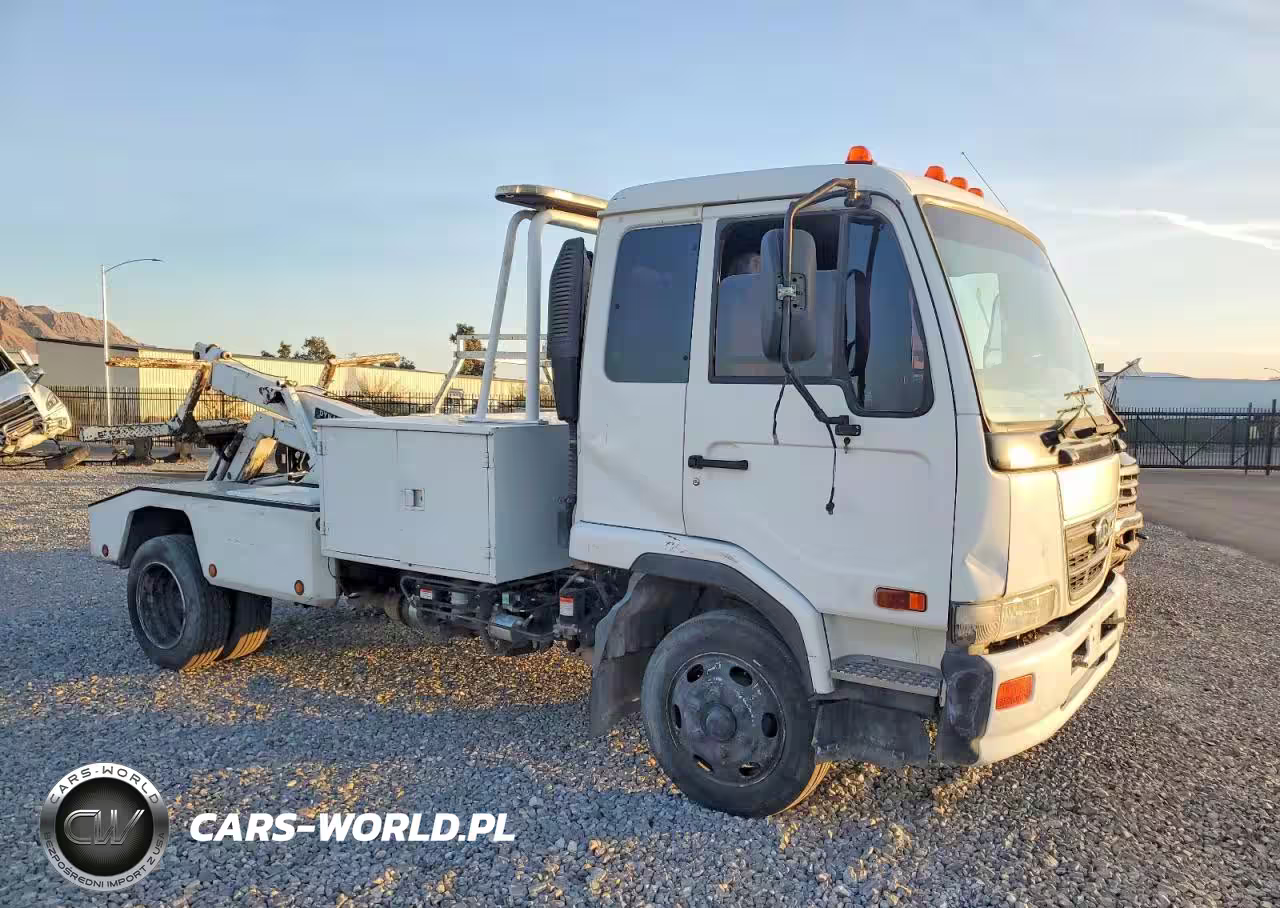 2010 Nissan Diesel Ud2000 Tow Truck
