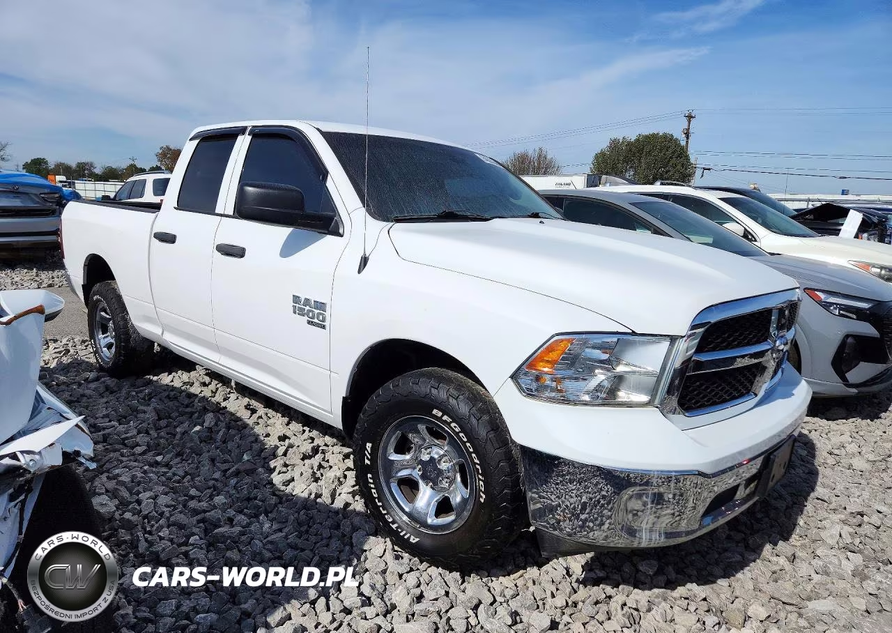 2019 Ram 1500 Classic Tradesman VIN:1C6RR6FG9KS616220 - 4