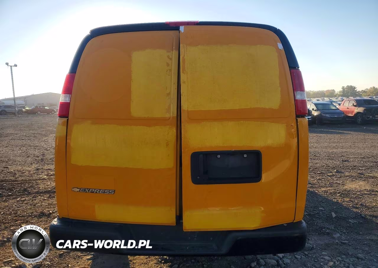 2024 Chevrolet Express G2500 VIN:1GCWGBFP0R1102945 - 6